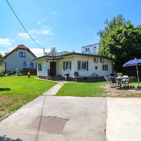 Holiday Home Bungalow Leopoldau By Interhome Wien Exterior foto