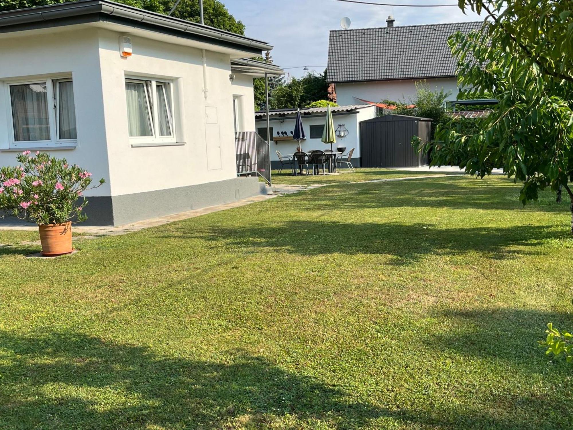 Holiday Home Bungalow Leopoldau By Interhome Wien Exterior foto